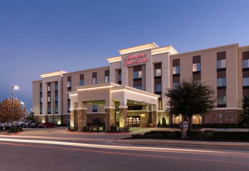Hampton Inn & Suites Ft. Worth-Burleson