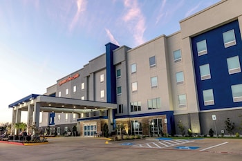 Hampton Inn & Suites Cleburne,Dallas>>Cleburne,3 star