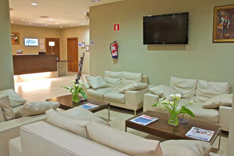 Holiday Inn Express Campo De Gibraltar-Barrios