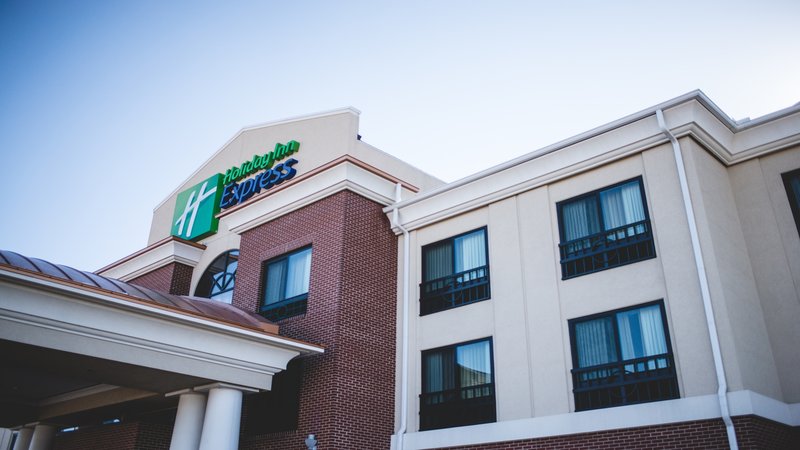 holiday inn express hotel and suites morton peoria a