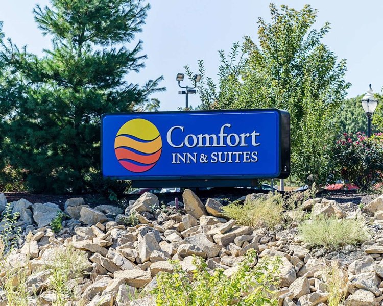 Comfort Inn & Suites Lawrence - University Area,Shawnee County>>Lawrence,2.5 star