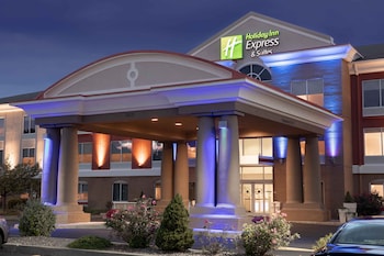Holiday Inn Express Hotel & Suites Vestal By Ihg,Johnson City>>Binghamton,3 star