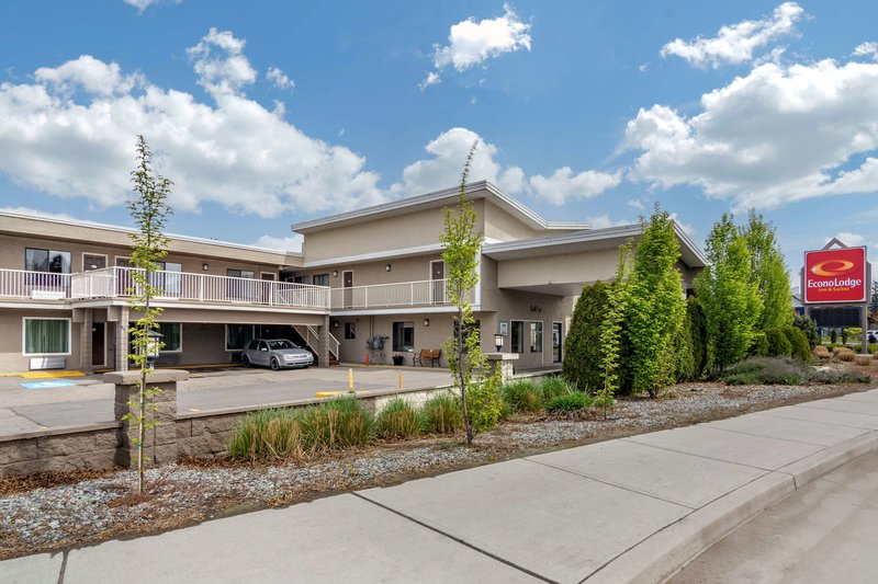 Econo Lodge Inn & Suites,Kelowna>>British Columbia,2 star