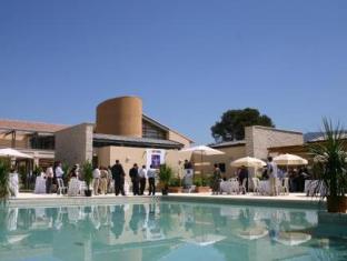 Madame Vacances Residence Provence Country Club,Fontaine-De-Vaucluse>>Avignon,4 star
