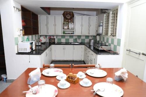 Queens Comfort Stay,Mysuru>>Mysore,1 star