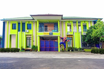 Spot On 2815 Hotel Damai,Cilacap>>Central Java,2 star