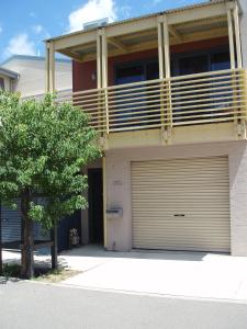 Newcastle Harbourside Terraces,Mayfield>>Hamilton,1 star