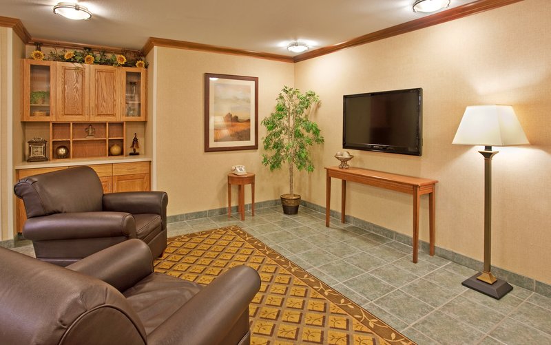 Candlewood Suites Junction City Fort Riley, An Ihg Hotel,Manhattan>>Junction City,2.5 star
