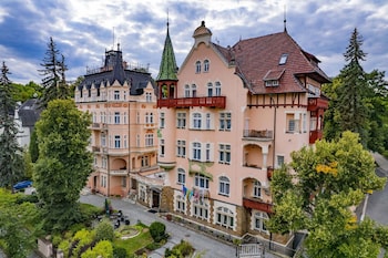 lazensky hotel villa smetana
