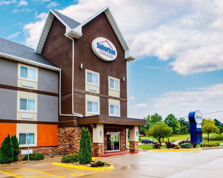 Suburban Studios Cedar Falls,Waterloo>>Cedar Falls,2 star