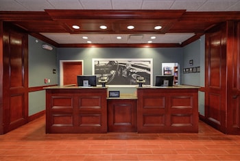 hampton inn and suites detroit chesterfield township