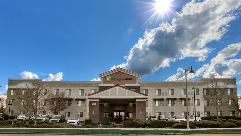Holiday Inn Express Hotel & Suites Lincoln, An Ihg Hotel,Roseville>>Lincoln,2.5 star