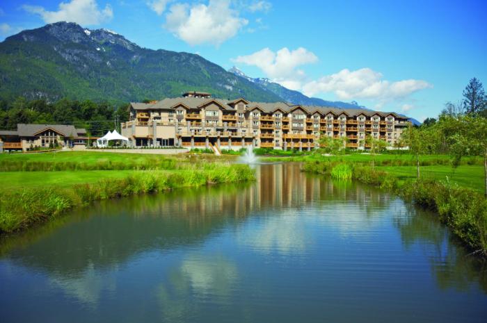 Executive Suites Hotel & Resort, Squamish,Squamish>>Brackendale,3.5 star