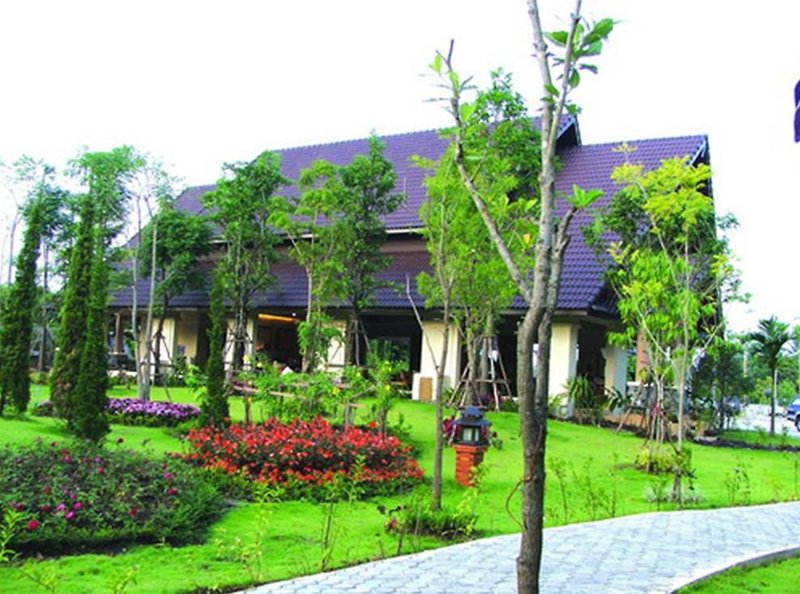 Laluna Hotel & Resort