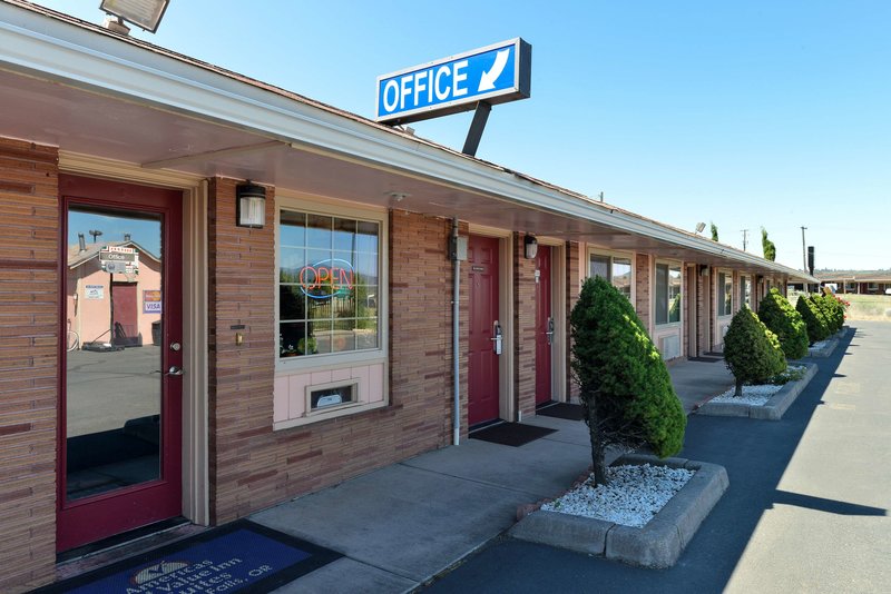 Americas Best Value Inn & Suites Klamath Falls,Klamath Falls>>Klamath County,2 star