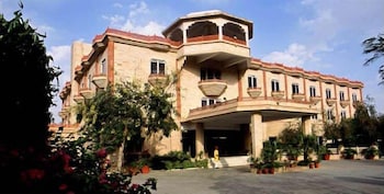 Hotel Mansingh Palace,,3 star
