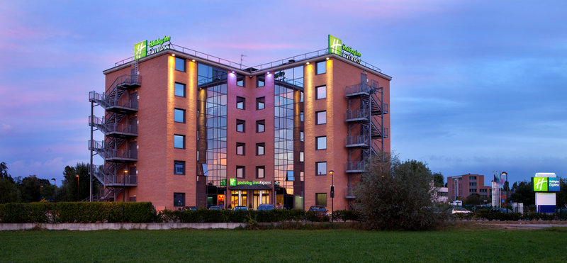 holiday inn express reggio emilia an ihg hotel