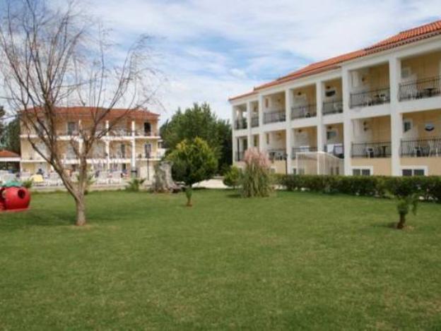 Village Inn Studios & Family Apartments,Laganas>>Agrilia,3 star