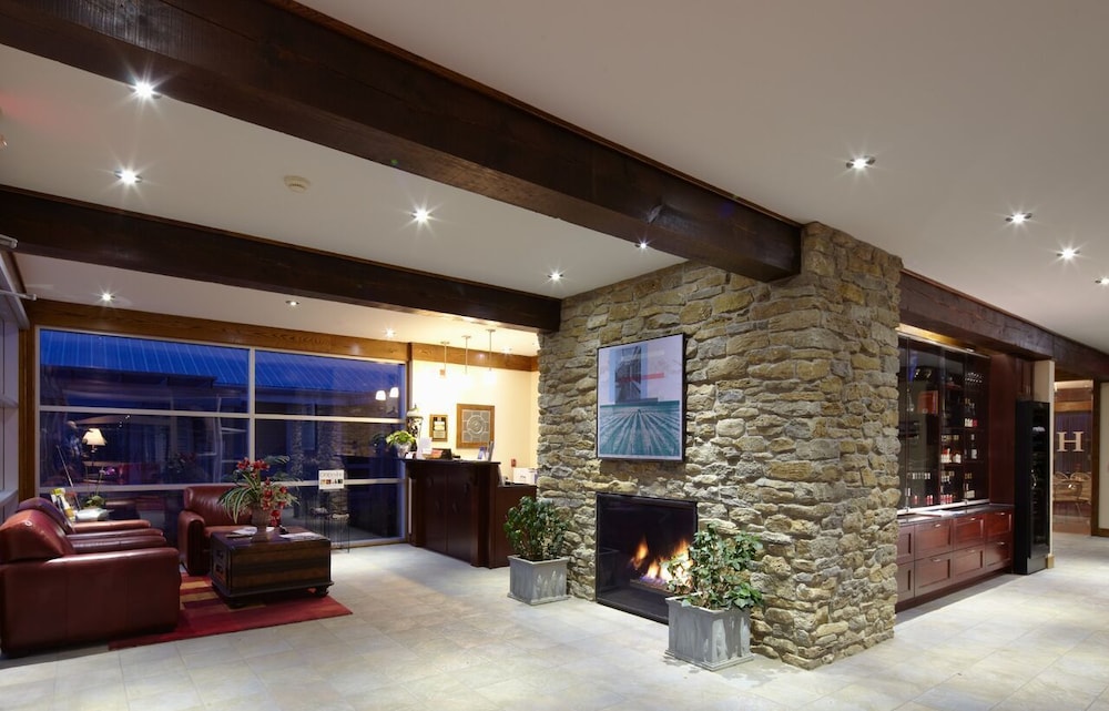 Huff Estates Inn & Winery,Bloomfield>>Belleville,3 star