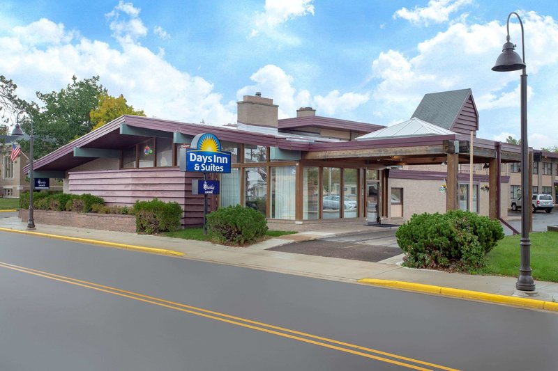 Days Inn And Suites Rhinelander