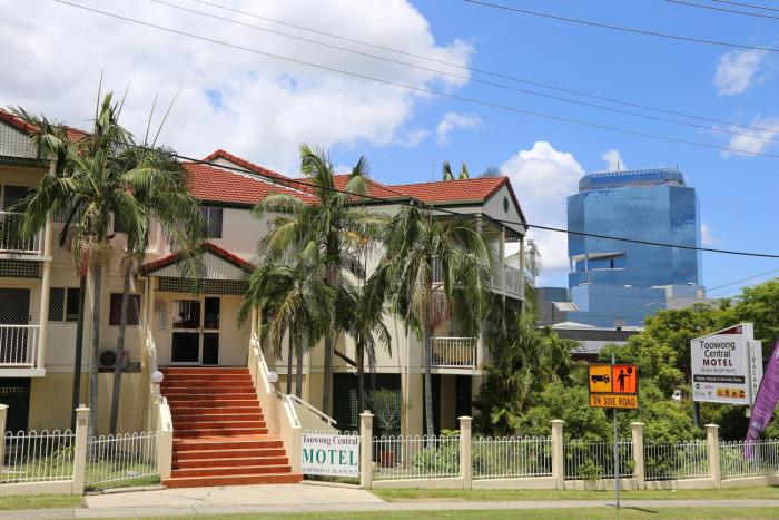 toowong central motel apartments