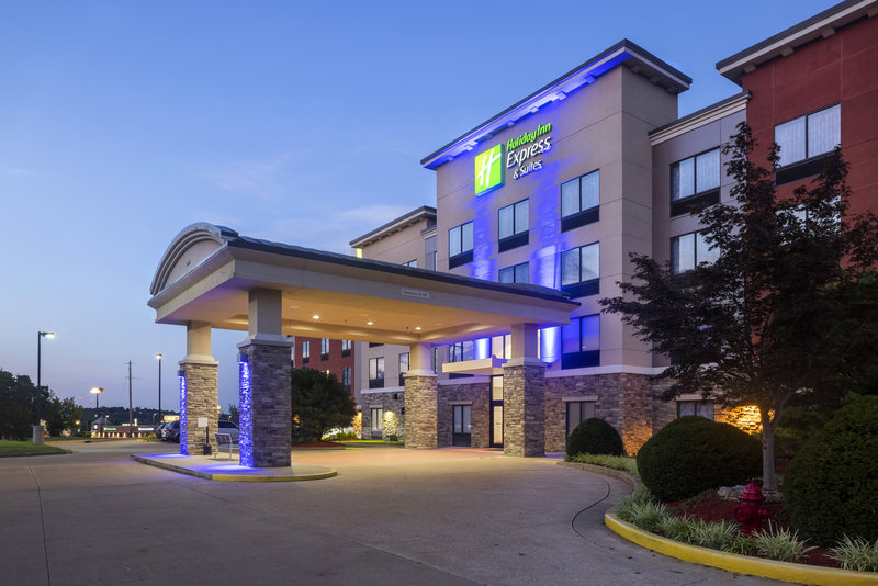 Holiday Inn Express Hotel & Suites Festus - South