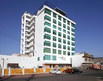 The Fern Residency Jodhpur,Subhash Chowk,4 star