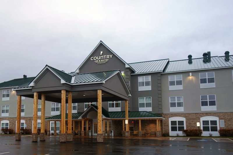 Country Inn & Suites By Radisson, Houghton, Mi