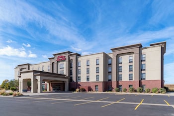 hampton inn and suites brookings