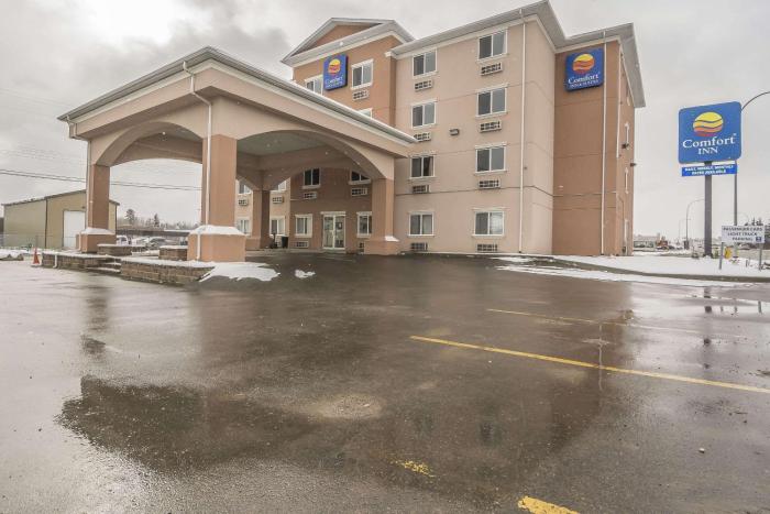 Comfort Inn And Suites Edson,Edson>>Edmonton,2.5 star