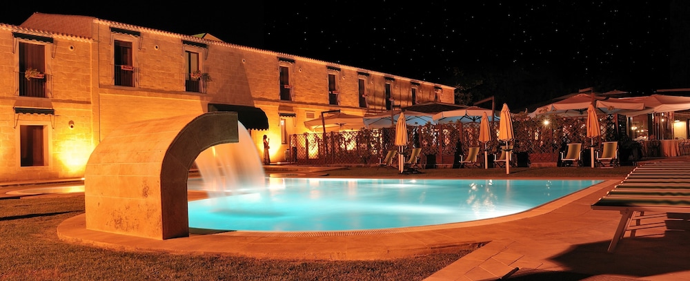 Il Podere Hotel Restaurant,Castiglione Di Sicilia>>Carrozziere,4 star
