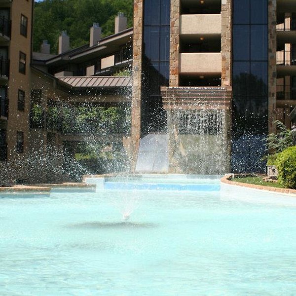 gatlinburg town square by exploria resorts