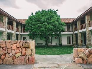 Hill Side Village Qiandao Lake,,4 star