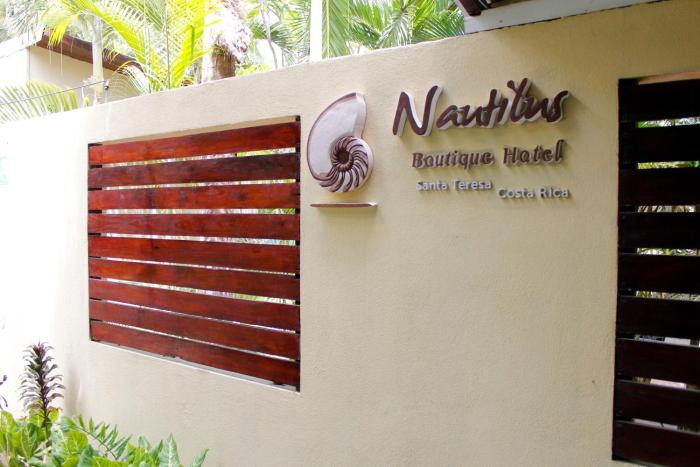 nautilus surf and yoga villas santa teresa