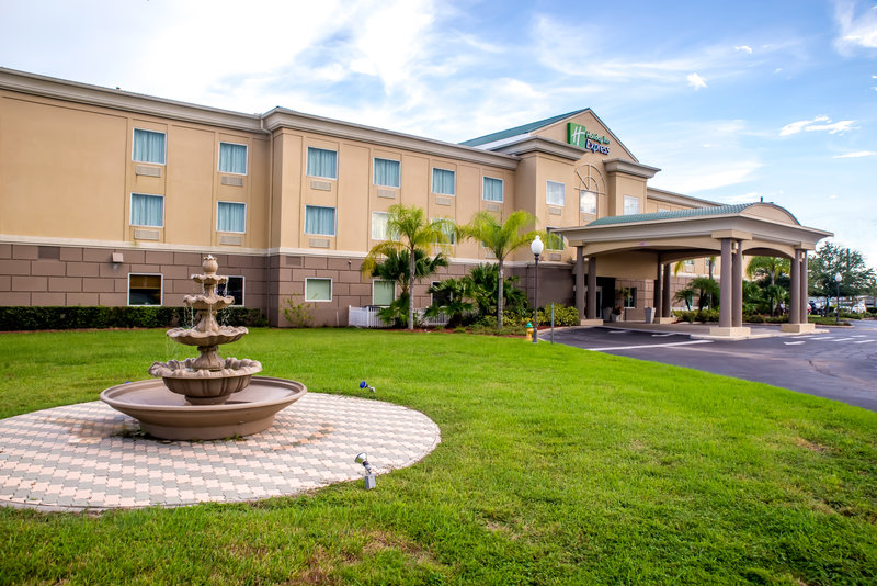 Holiday Inn Express Hotel & Suites Cocoa, An Ihg Hotel,Near Cocoa Expo Sports Center,2.5 star
