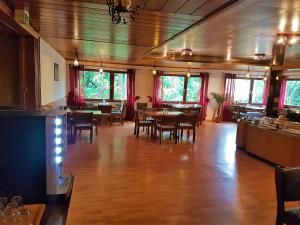 Siegerlandhotel Haus Im Walde,Freudenberg>>Bonn,3 star