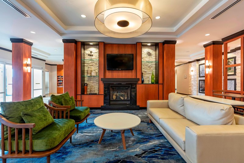Fairfield Inn & Suites Columbus,Lowndes County>>Columbus,2.5 star