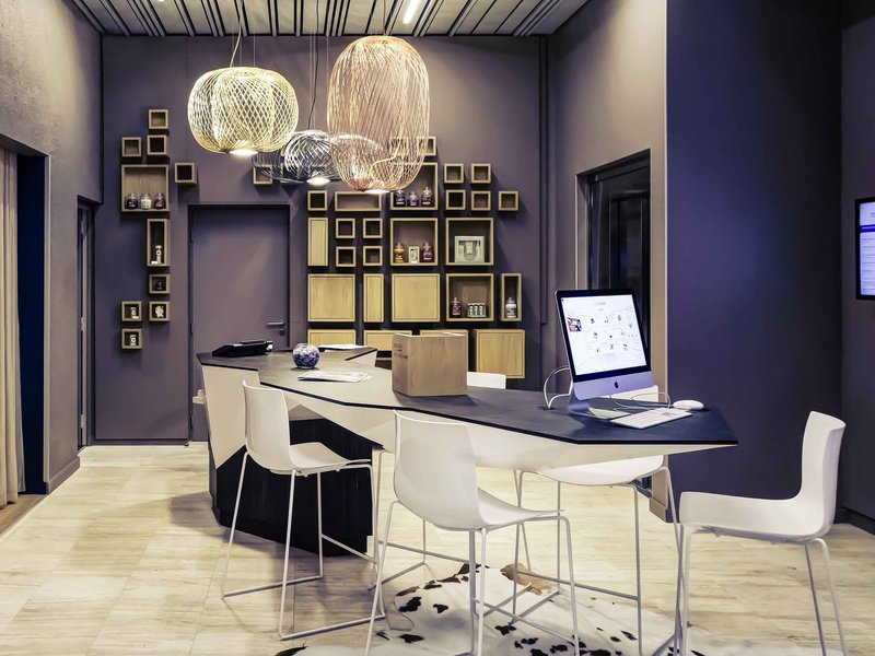 Mercure Lyon Charbonnieres,Dardilly>>Charbonnieres-Les-Bains,4 star