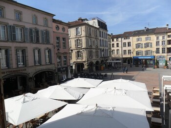 Hôtel De La Basilique,Epinal>>Chavelot,2 star