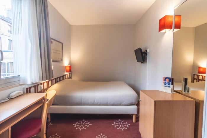 ours blanc place victor hugo