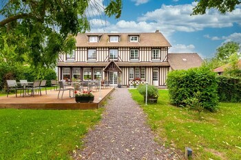 Logis Auberge Des Aulnettes,Calvados>>Caen,2 star