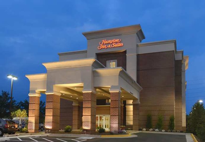 Hampton Inn & Suites Herndon-Reston