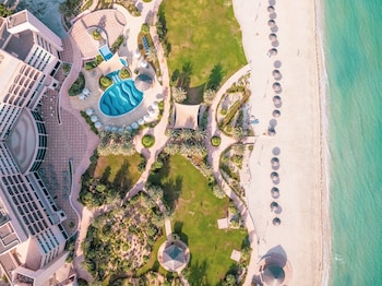 Danat Jebel Dhanna Resort,Al Gharbia>>Abu Dhabi,5 star