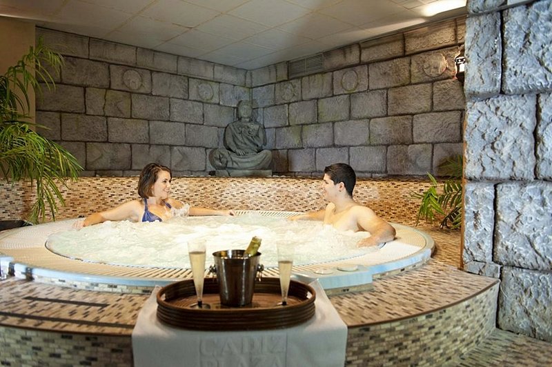 Spa Cadiz Plaza