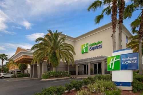 Holiday Inn Express Jacksonville Beach By Ihg,Jacksonville>>Duval,3 star