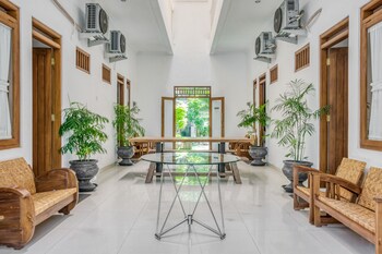 reddoorz syariah near taman pelangi jogja 2