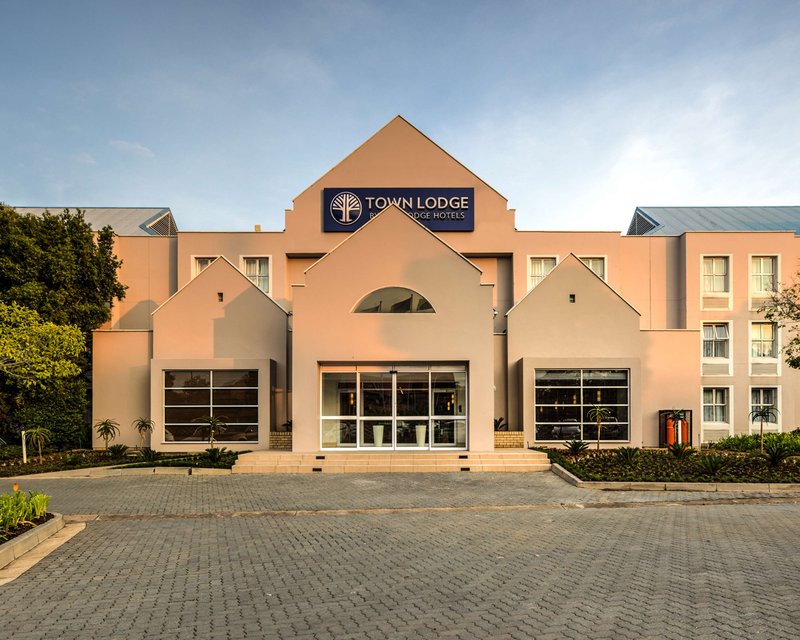 town lodge waterfall midrand