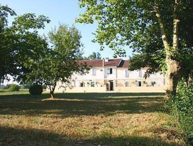 Logis Hotel Le Clos Pite,Prechacq-Les-Bains>>Montfort-En-Chalosse,3 star