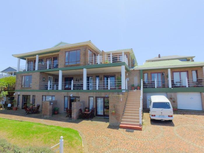 Amzee Bokmakierie Guest House,Dana Bay>>Cape Town,4 star