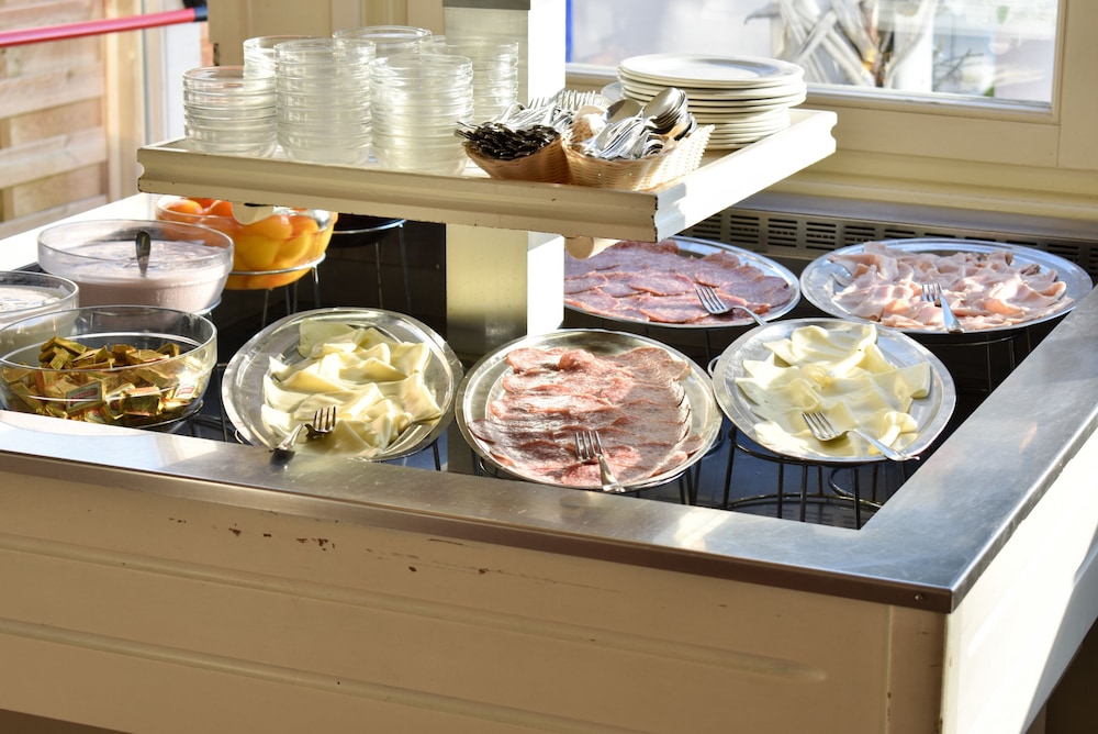 club del sole adriano family collection